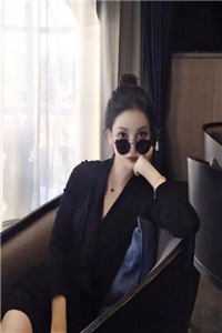 免费我虽然无敌但是有500度近视