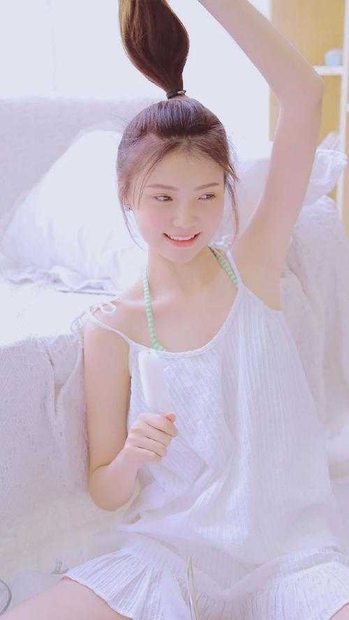 无弹窗大理客栈：我的绝美女租客