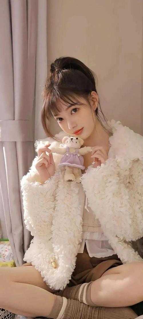 小奴为妃：冷漠皇帝为她心动了全文阅读