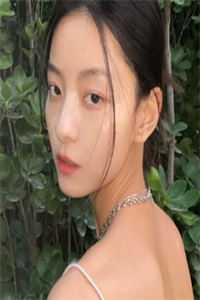 小说玩个游戏，我的纸片人夫君成真的了？