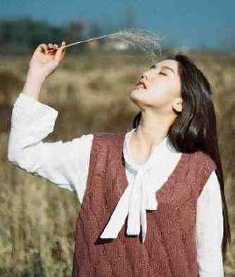 小说全集十八线突成资源咖，大佬马甲捂不住了