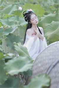 攻略白切黑BOSS的师父她不想死全章节