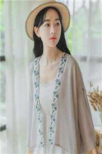 畅销巨著穿越后，我把仙界美女都谈了个遍