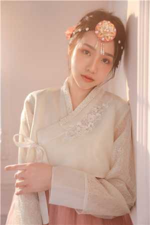 穿成霸总妻，我炮灰碾压女主角！精品小说