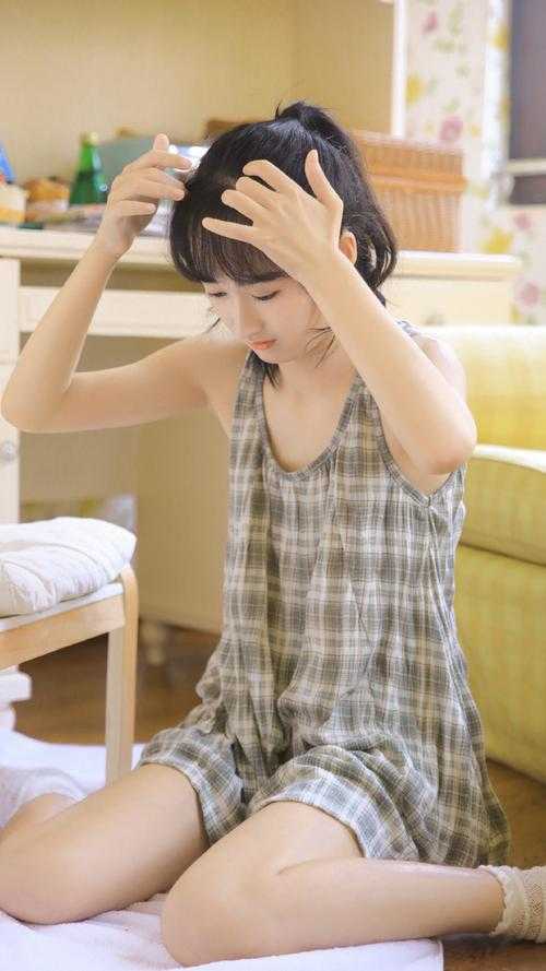 文章精选穿成暴君女儿，爹爹靠读心反败为胜