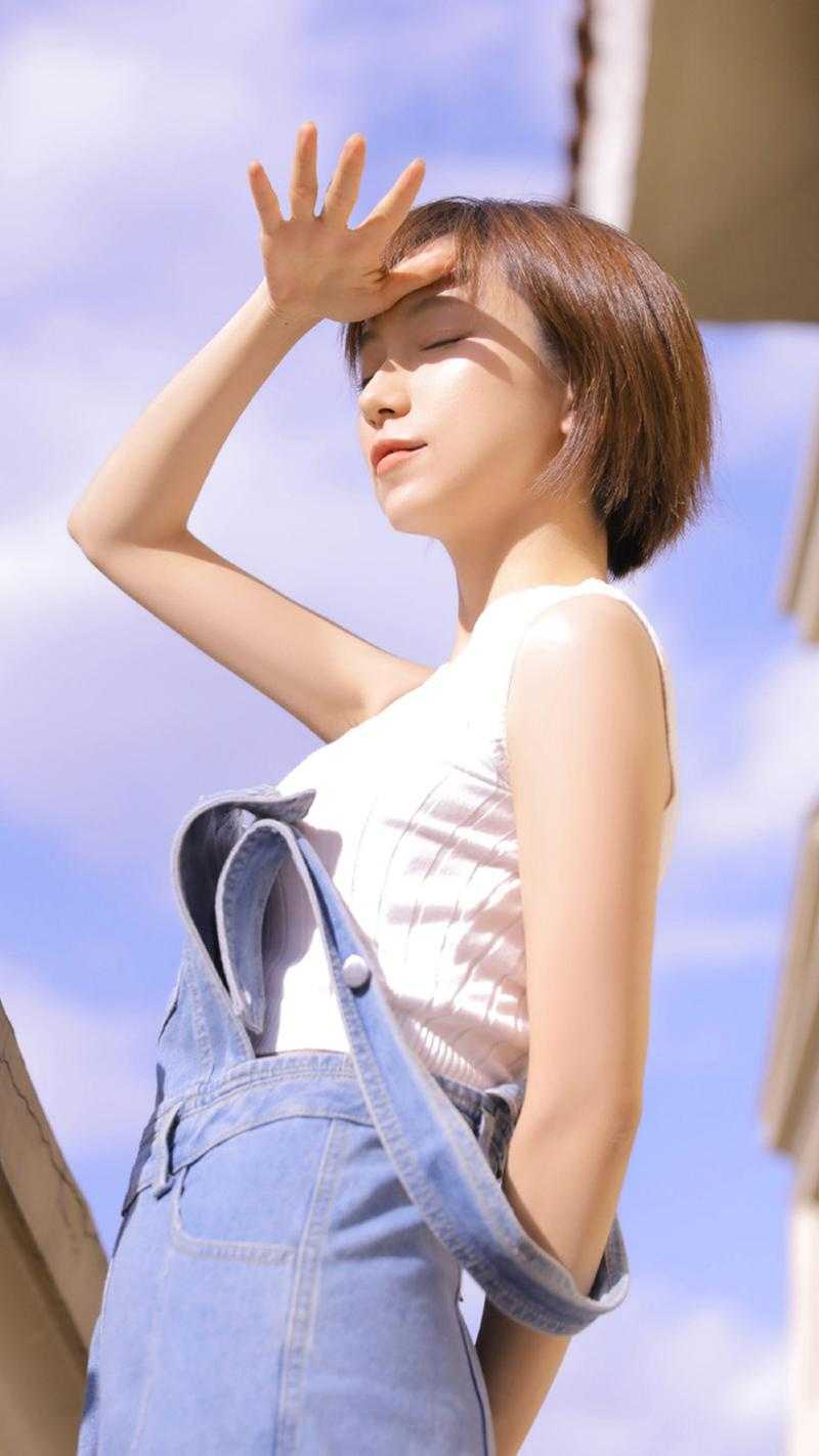 玄学大佬下山，团宠废柴真千金畅销书目