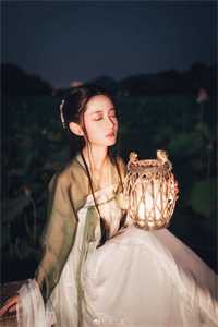 精选篇章改嫁疯批太子，清冷美人她艳翻东宫