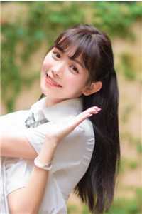 勺子上的口红印