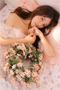 穿成女星后,她靠打脸绿茶热搜出圈