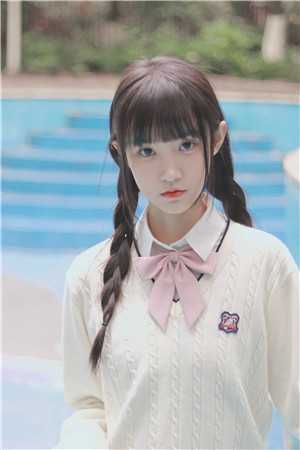 聆月