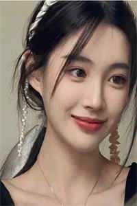 满级魂穿:废柴女竟是装的!