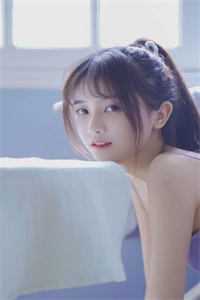穿书女频被追杀，被迫穿女装