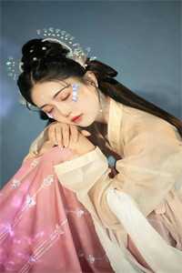 梨花未雨时