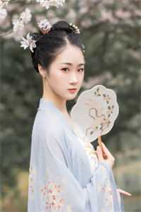 沈霆轩沈哥(离恨恰如春草，渐行渐远还生)_《离恨恰如春草，渐行渐远还生》最新章节免费在线阅读