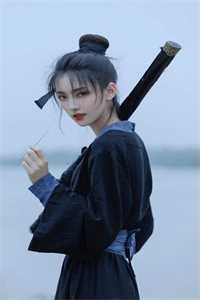 相爱很难离别易散