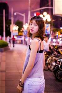 脱离世界后，女主疯魔了