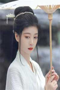 女儿在墙内求救，老公在墙外为白月光建阳光房